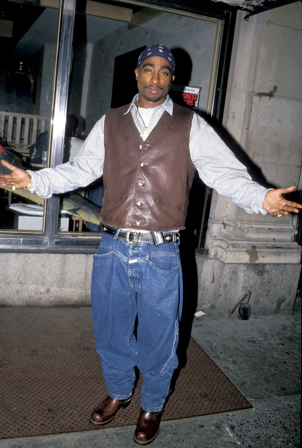 26 Photos To Remember The Legendary Tupac Shakur On The Anniversary Of ...