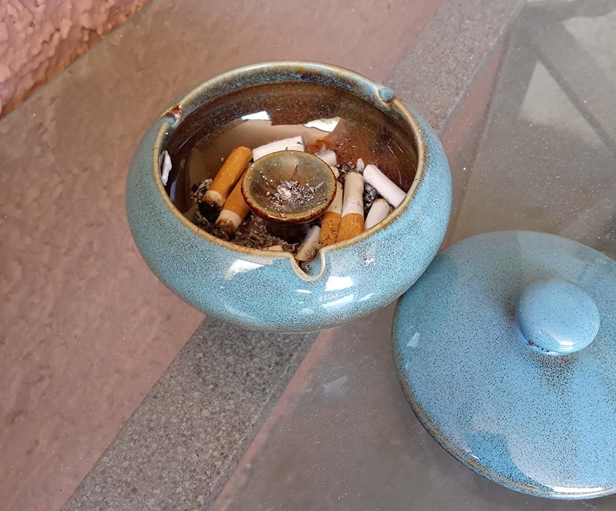 reviewer image of the blue ceramic ash tray and lid