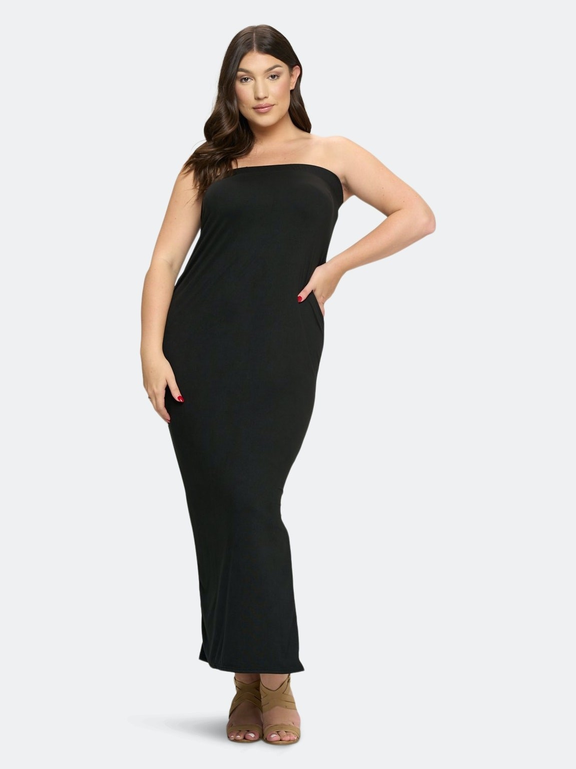 model wearing a black sleeveless maxi dress