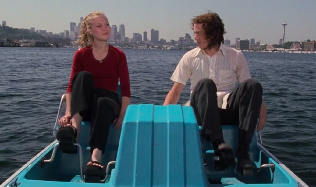 Heath Ledger and Julia Stiles on a paddle boat