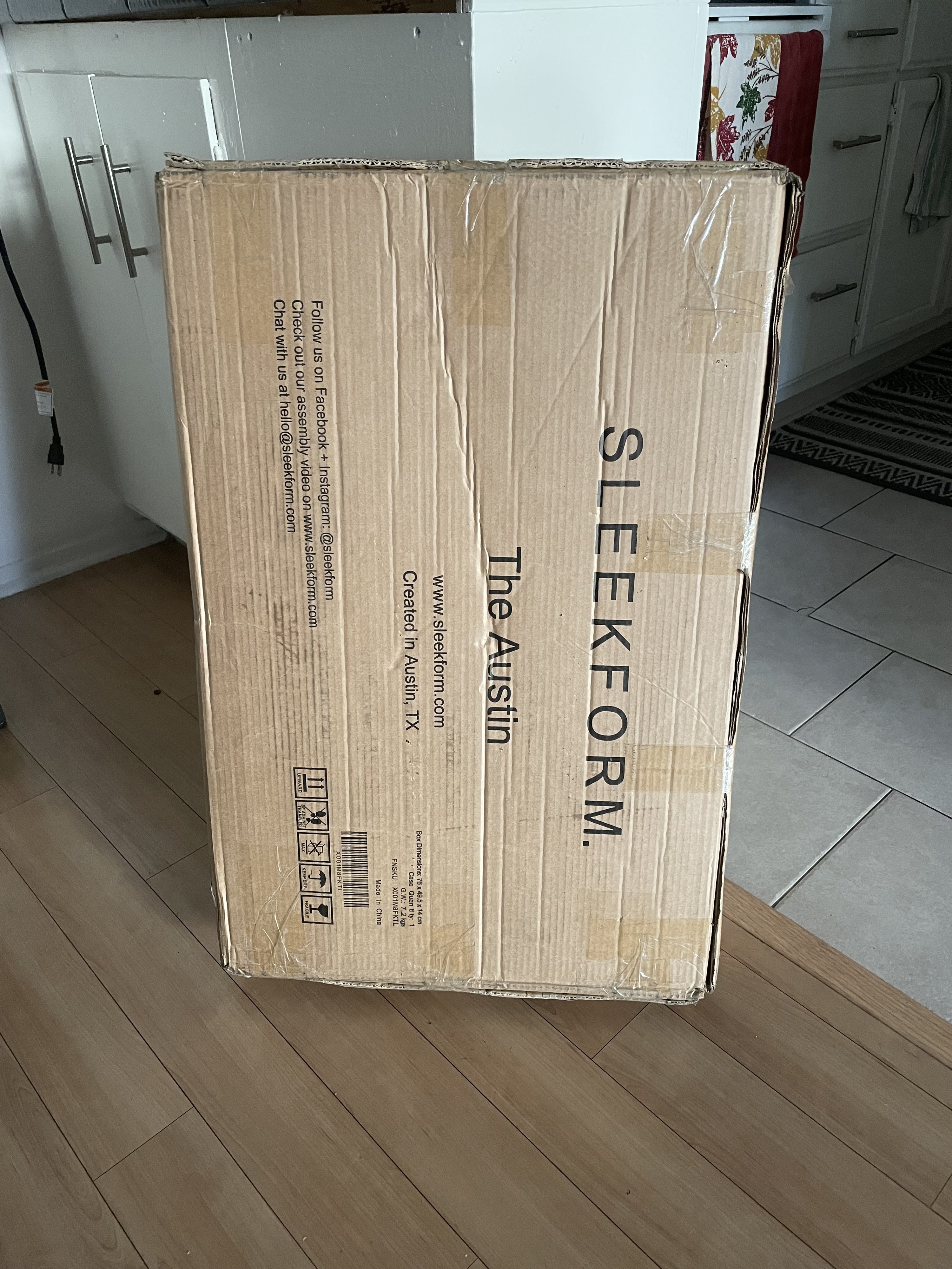 flat sleekform cardboard box