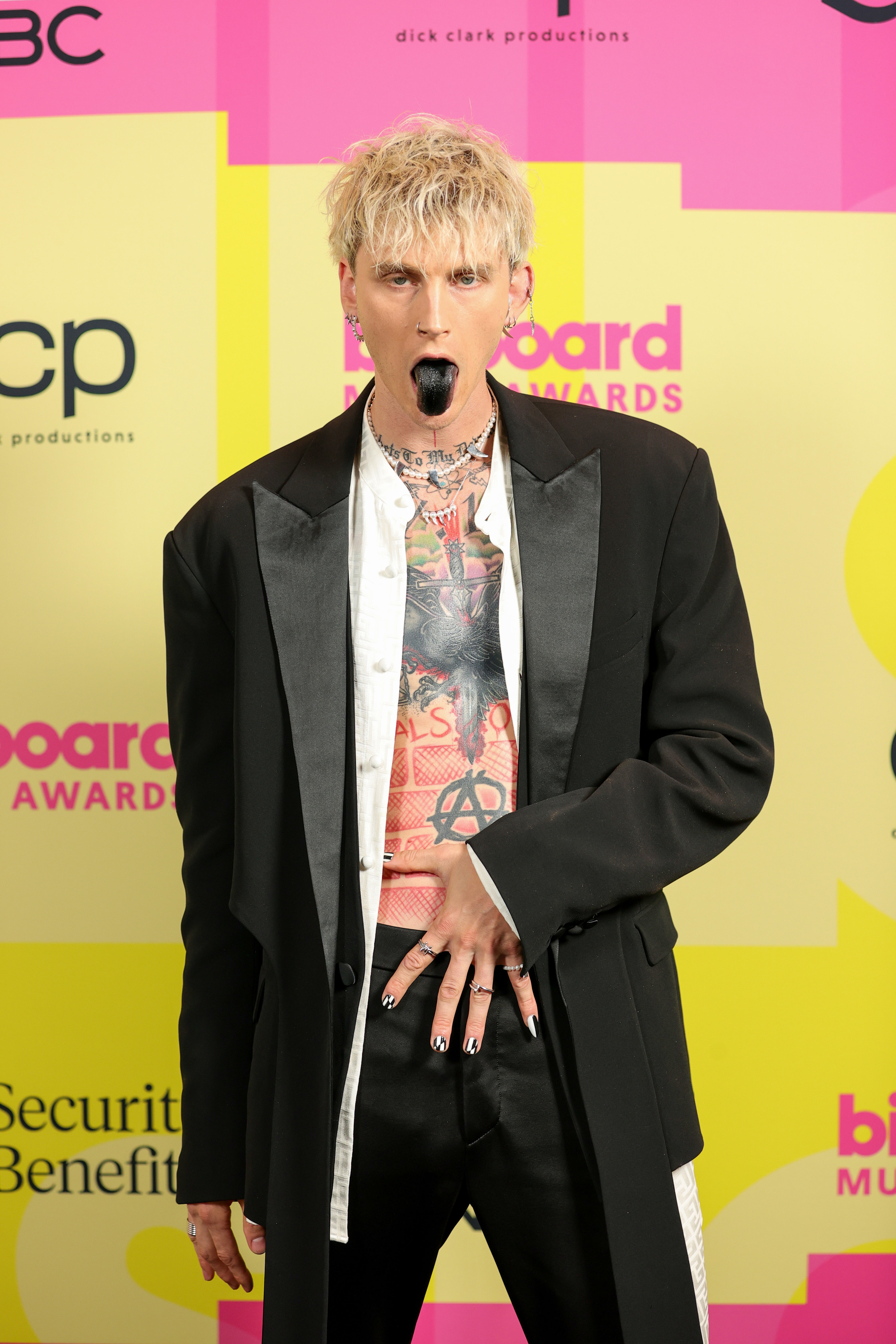 Machine Gun Kelly at the 2021 Billboard Music Awards