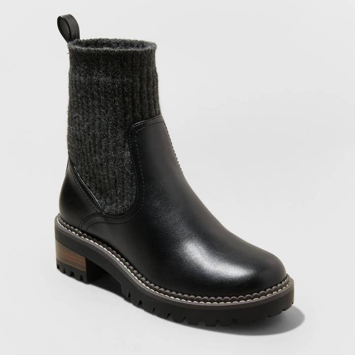 chelsea boots