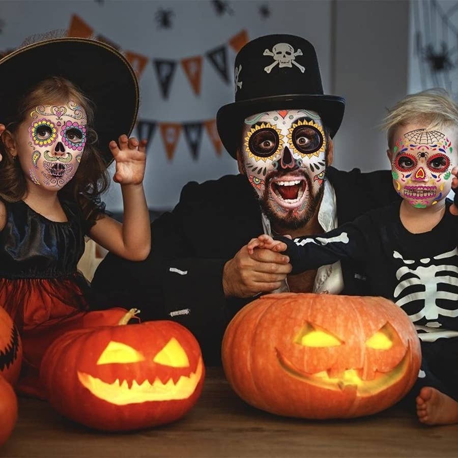 22 Cosas chulas que encuentras en la tienda de Día de Muertos de Amazon para celebrar la mejor fiesta del año 22 Cosas chulas que encuentras en la tienda de Día de Muertos de Amazon para celebrar la mejor fiesta del año