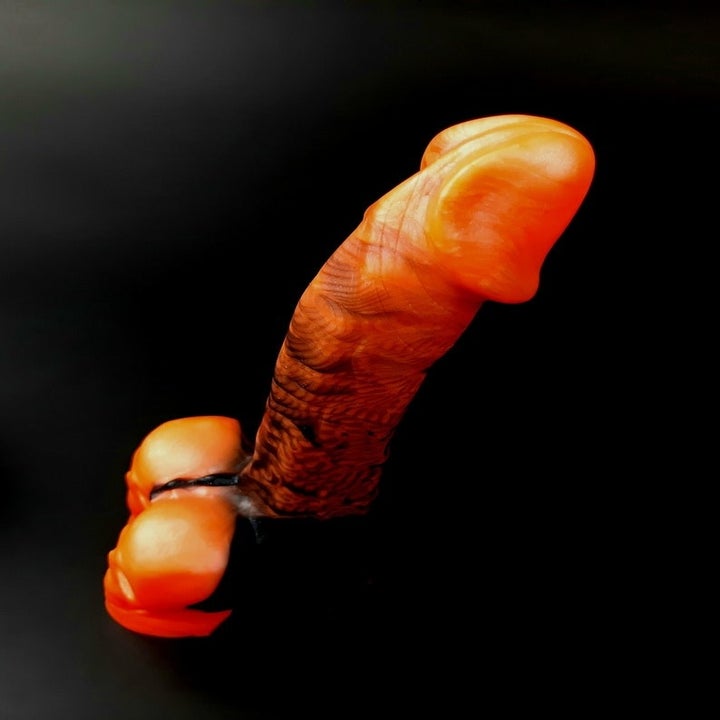 Dildo from a vertical angle