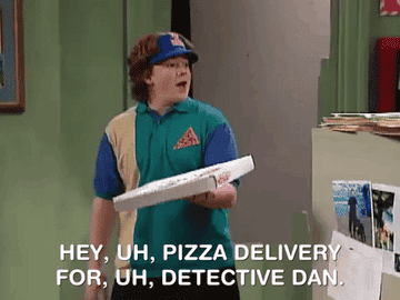 Danny Tamberelli delivering a pizza on All That