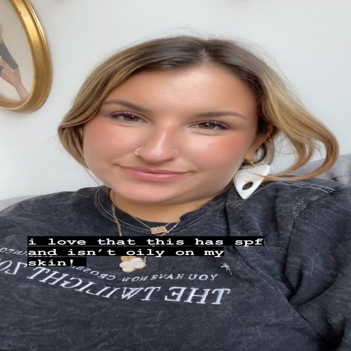 buzzfeed writer ali faccenda wearing foundation