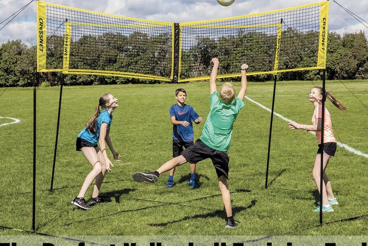 A 4-person Wilson volleyball net