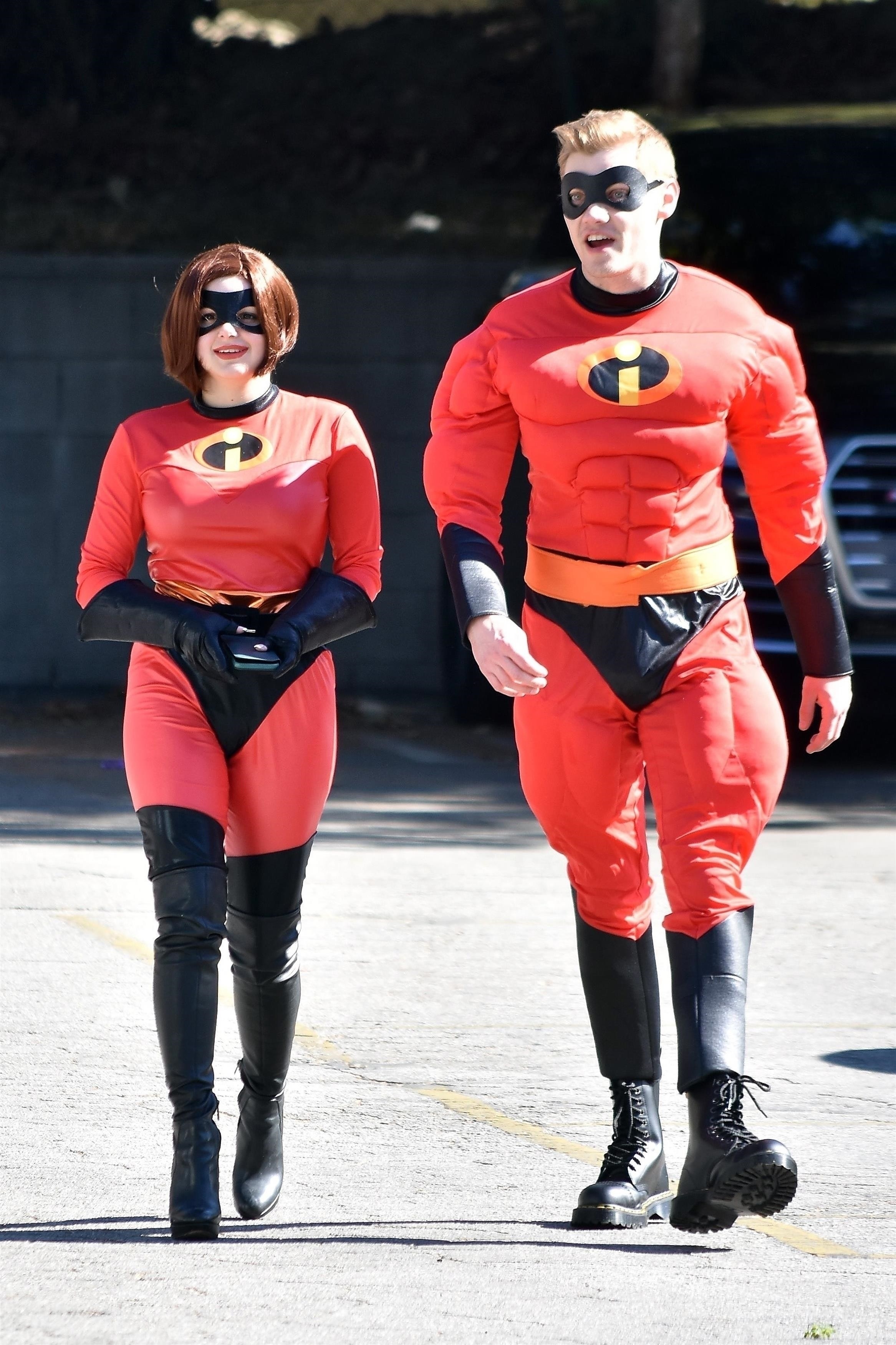Ariel Winter and Levi Meaden dressed as Mr. and Mrs. Incredible
