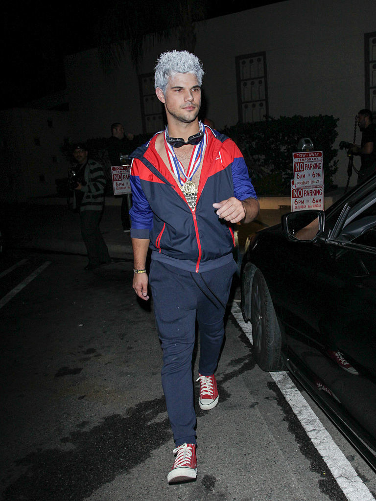 Taylor Lautner&#x27;s Ryan Lochte costume