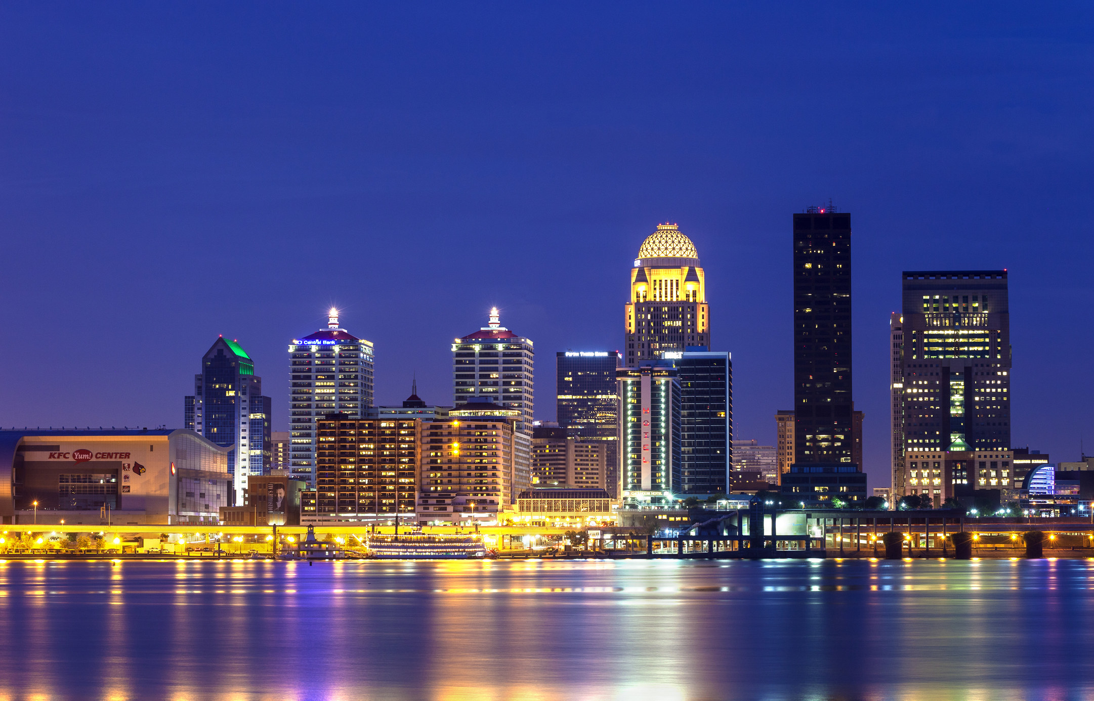 Louisville skyline at night