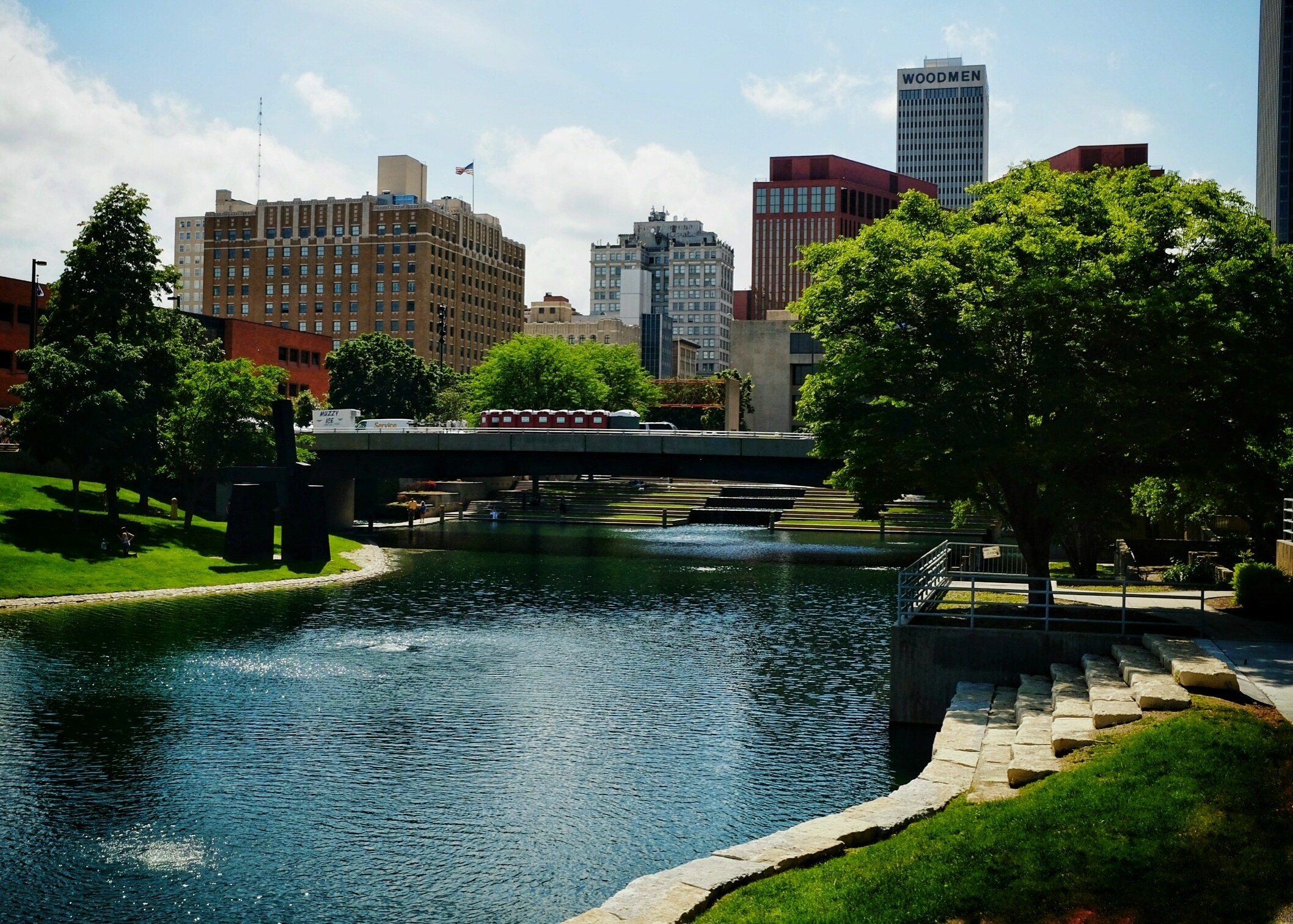 River running through Omaha