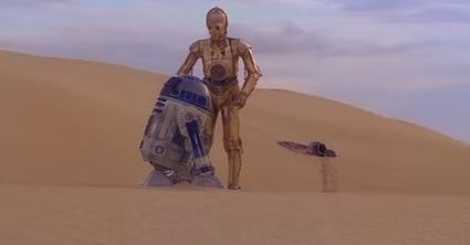 C-3PO and R2-D2 on Tatooine in &quot;Star Wars: Episode IV - A New Hope&quot;