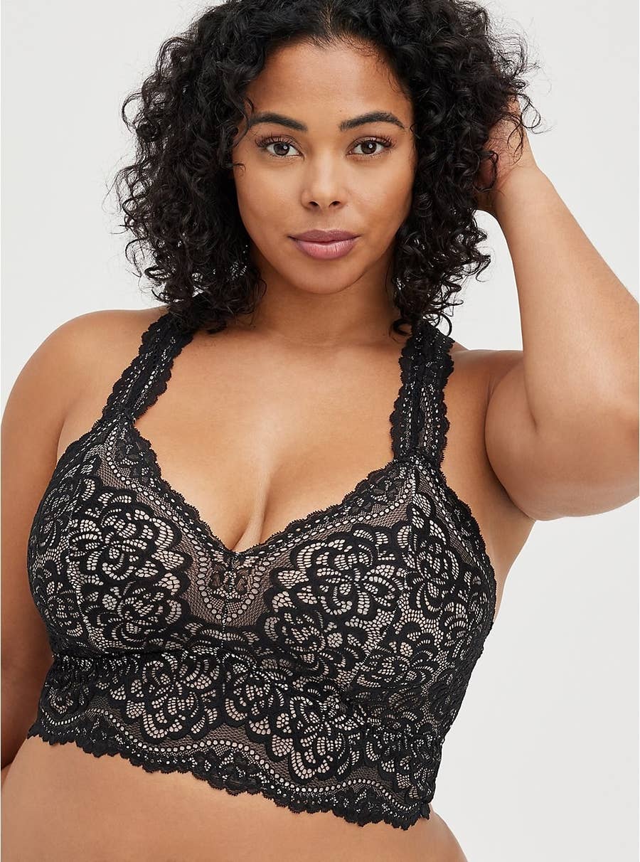 PRETTYWELL Comfortable Bras, Seamless Wire Free Everyday Bras for A to D  Cups, V Neck Soft and Light Basic Bras for Women (Black, S) at   Women's Clothing store