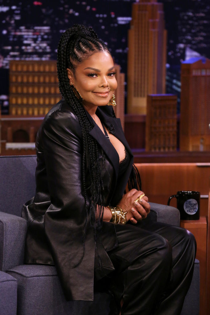 on the tonight show sitting in all black