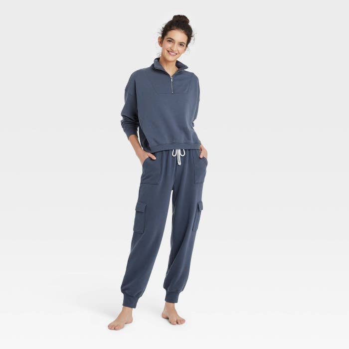 WDIRARA Women's Plus Size 2 Piece Plaid Pajama Set Short Sleeve Crop Top  and Long Pant Lounge Pajama Sets