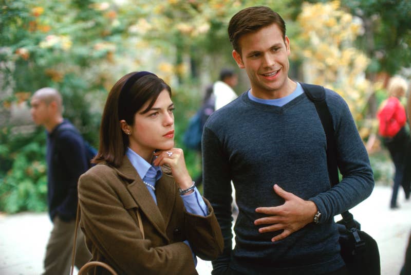 14. According to Alanna Ubach, Matthew Davis had a crush on Selma Blair when filming Legally Blonde (2001).