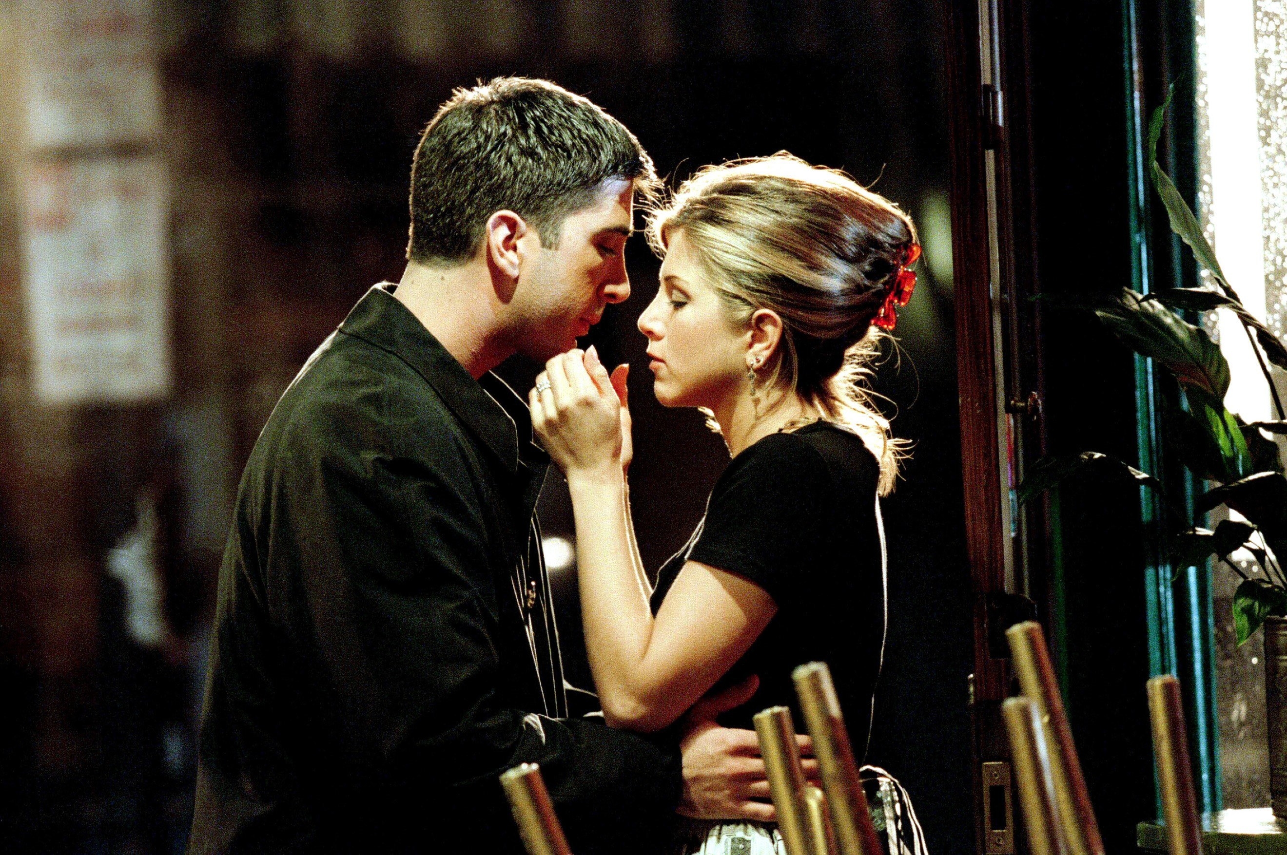 Rachel and Ross about to kiss for the first time