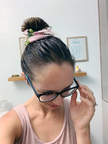 Reviewer wearing microfiber towel scrunchie