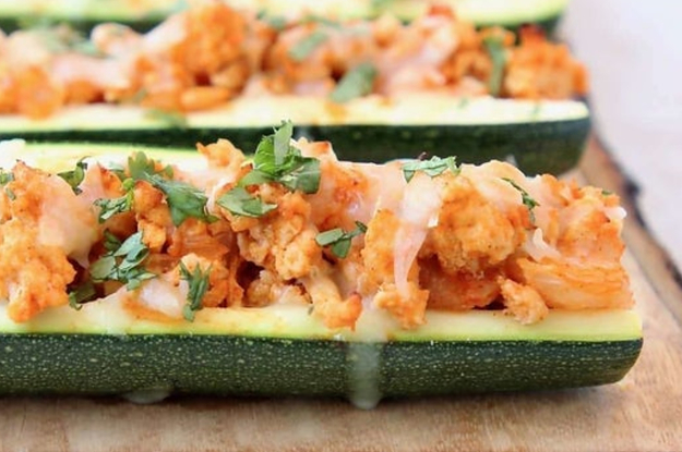 buffalo chicken zucchini boats