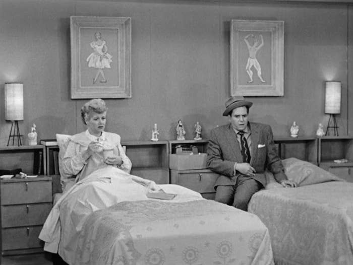 Lucy and Ricky in separate beds in &quot;I love lucy&quot;