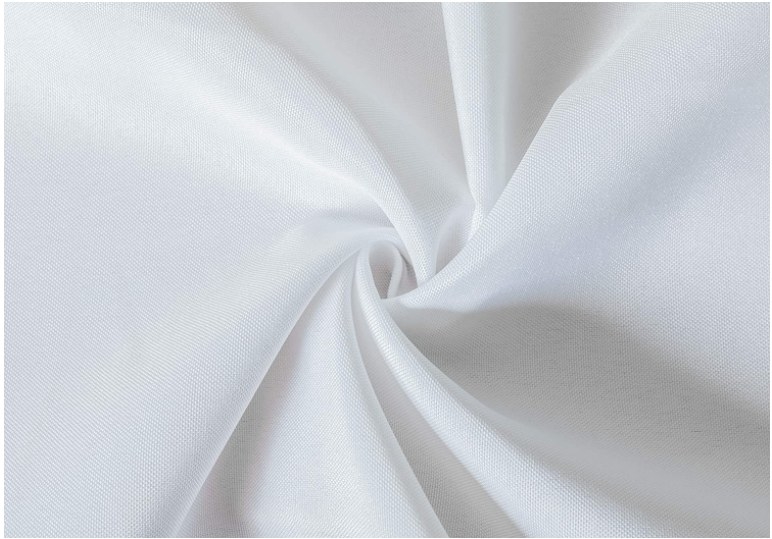 Foto de mantel rectangular de poliester en color blanco