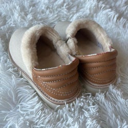 Image of the slippers in 