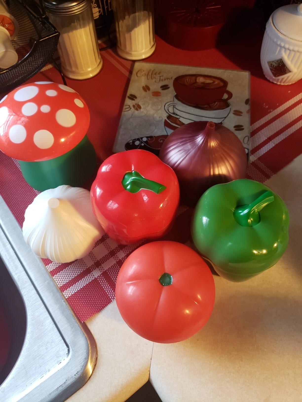reviewer image of the a set of food savers