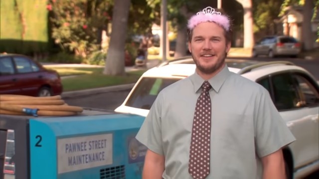 Andy wearing a toy tiara in &quot;Parks and Recreation&quot;