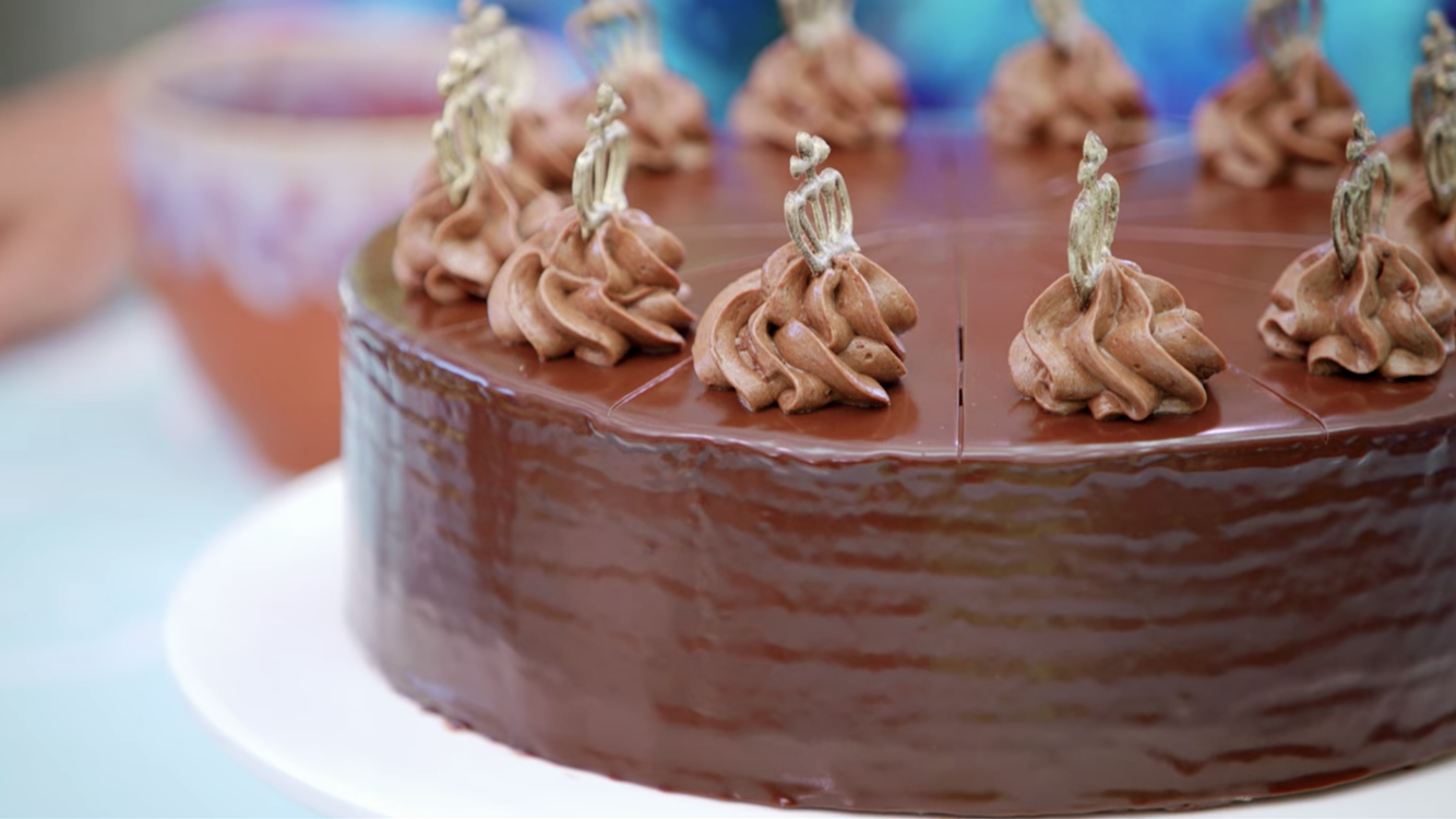 A shiny chocolate cake