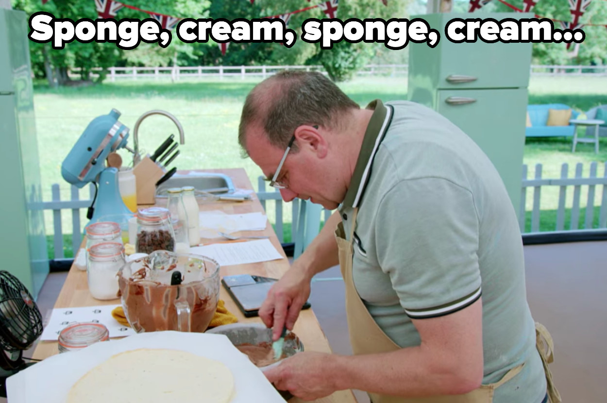 Jurgen saying sponge, cream, sponge, cream