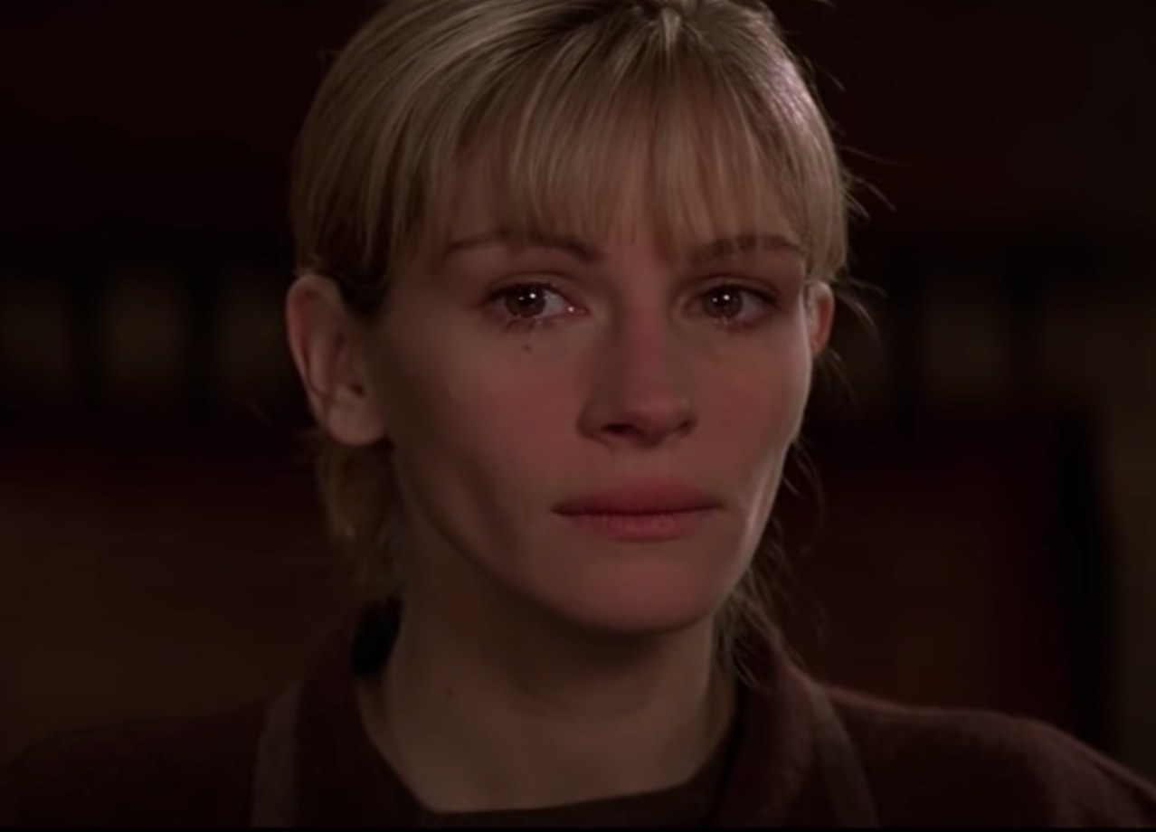 Julia Roberts crying