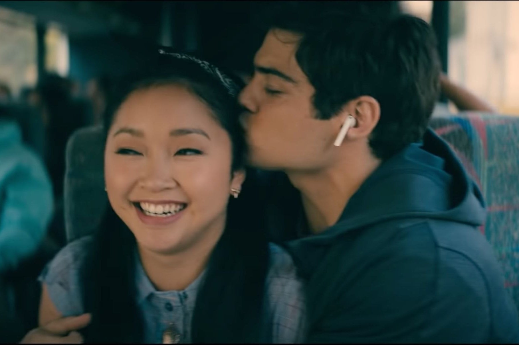 Peter kissing Lara from &quot;To All The Boys I&#x27;ve Loved Before&quot;