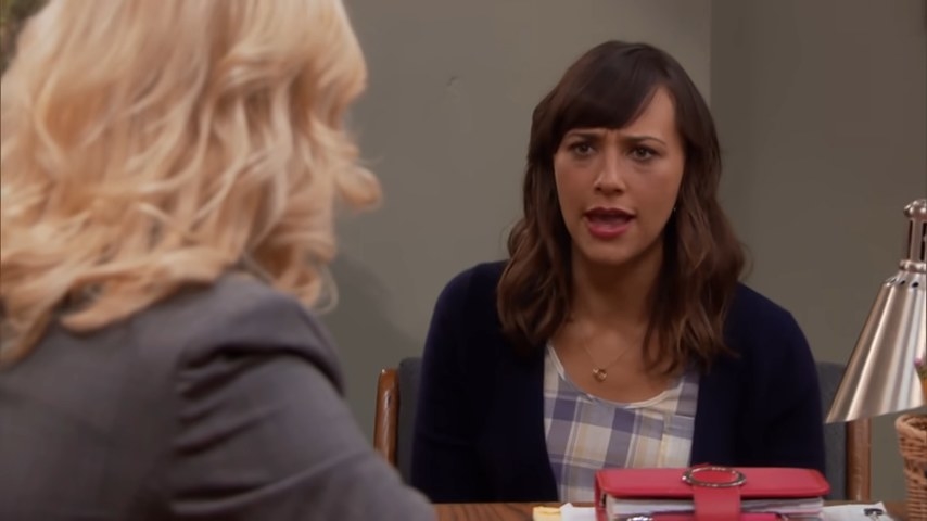 Ann talking to Leslie in &quot;Parks and Recreation&quot;