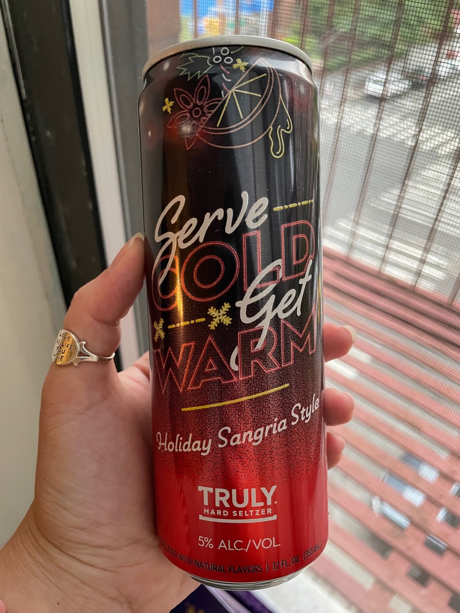 truly holiday sangria style seltzer