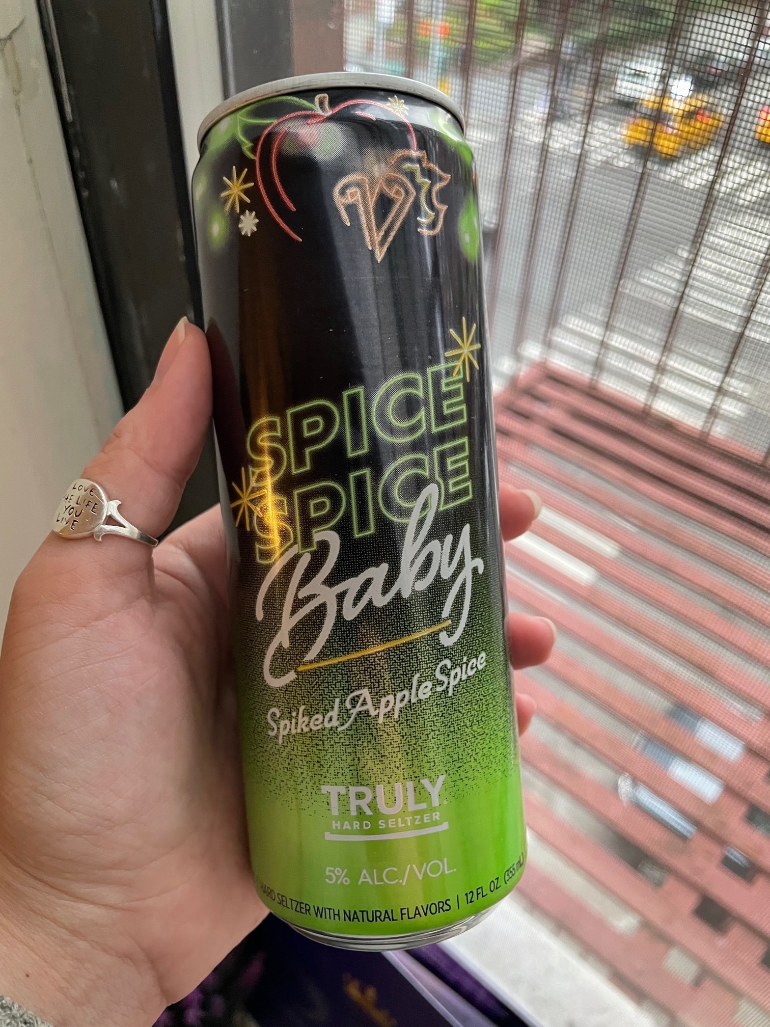 truly spiked apple spice hard seltzer
