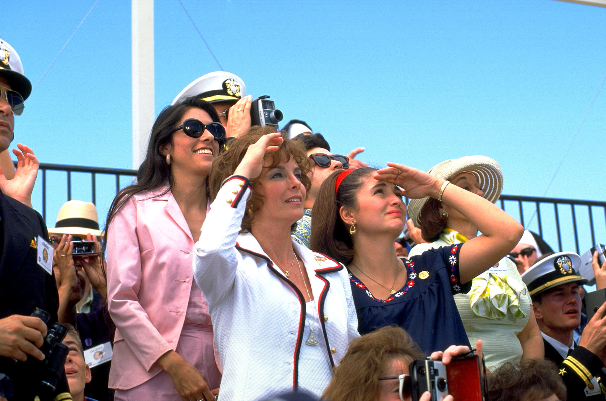 The astronauts&#x27; wives watch the launch