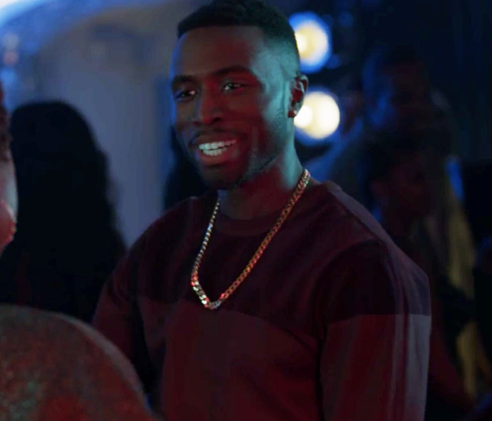 12 Photos Of The Insecure Cast In Their First And Last Episode