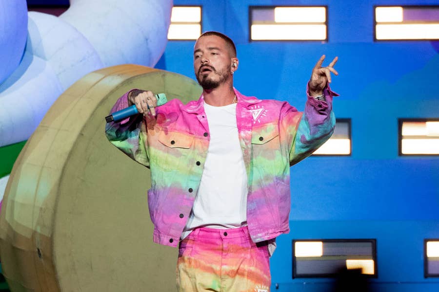 J Balvin Issues Apology For Portrayal Of Black Women In “Perra” Video –