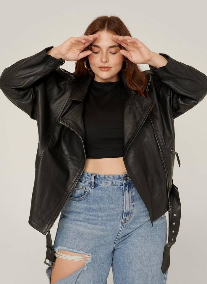 Can I Wear A Cropped Jacket With A Long Top? – solowomen