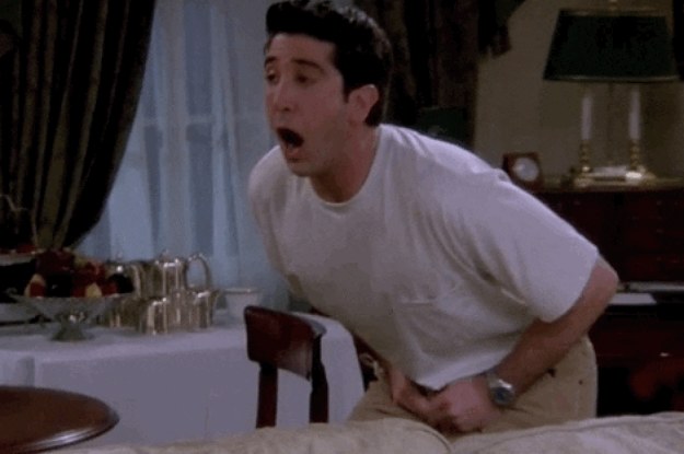 ross from friends accidentally catching his junk with his pants zipper