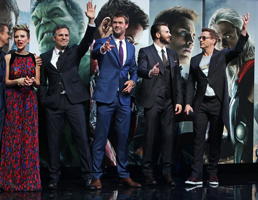 (L to R) Jeremy Renner, Scarlett Johansson, Mark Ruffalo, Chris Hemsworth, Chris Evans and Robert Downey Jr attend the European premiere of &quot;The Avengers: Age Of Ultron&quot;