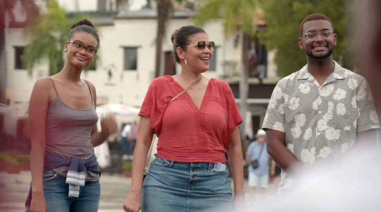 Aida with her two kids in the Dominican Republic