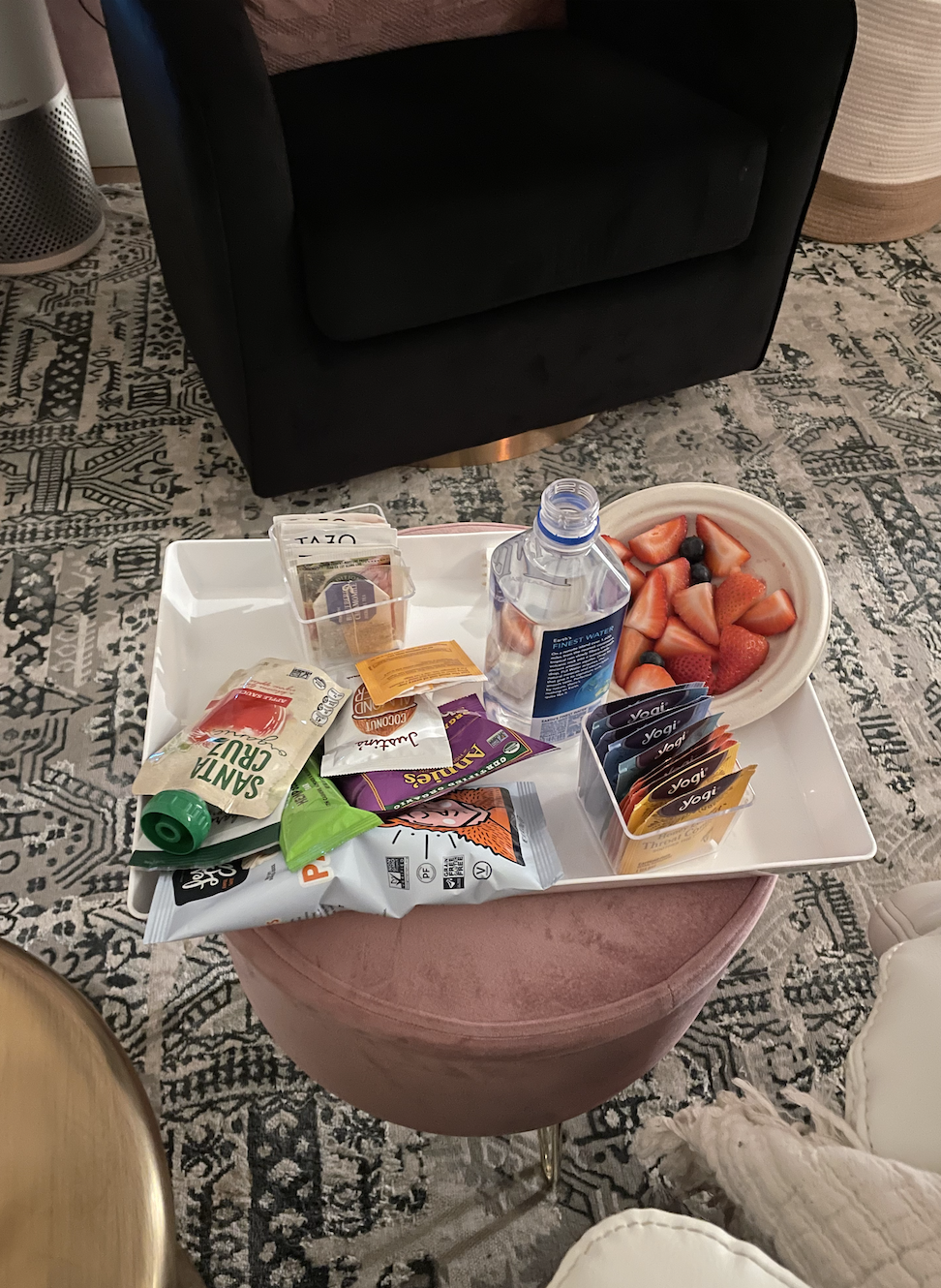 An image from the author of a plate of snacks in the ketamine treatment room