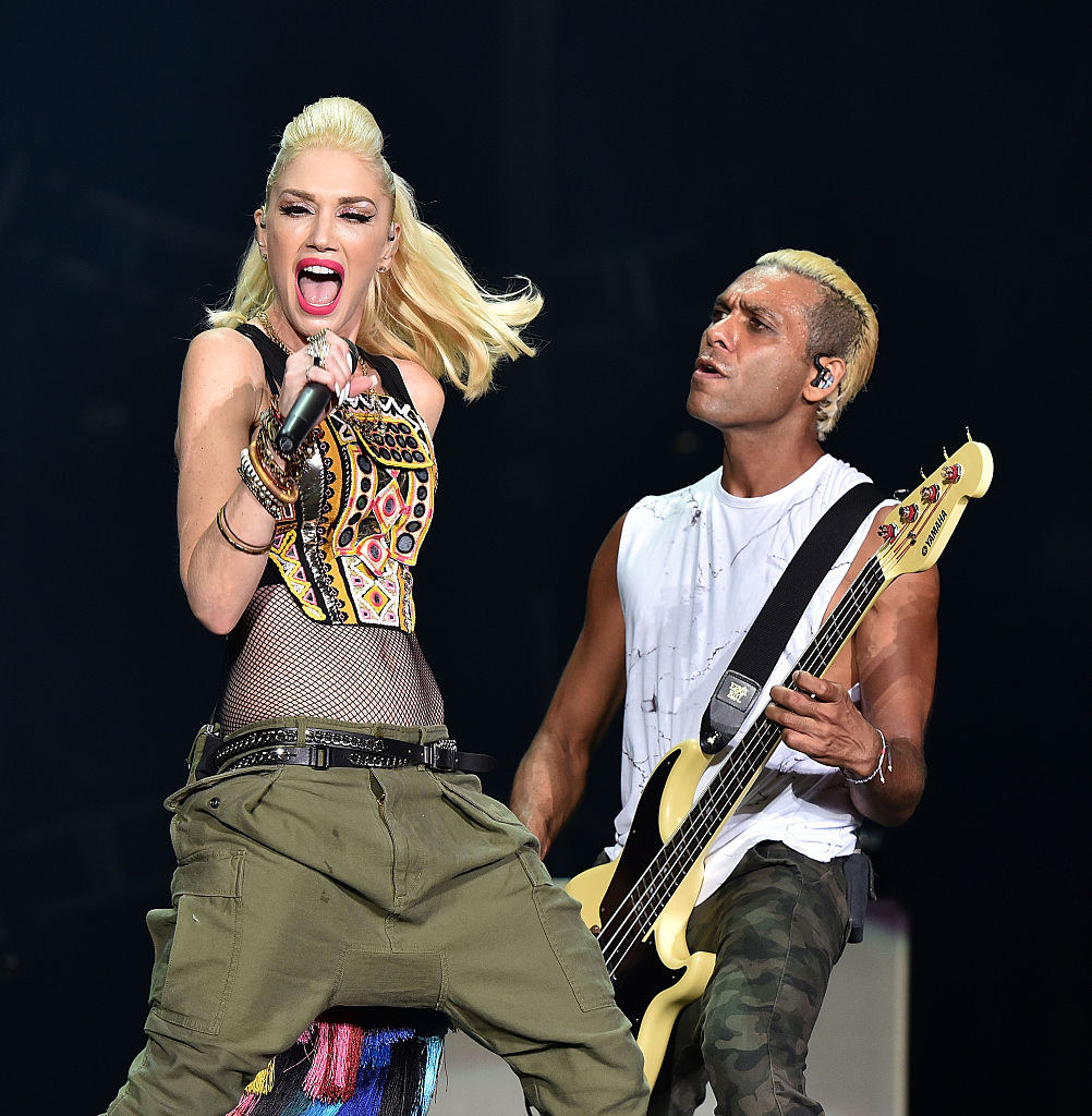 Gwen and Tony performing together again after more than a decade apart