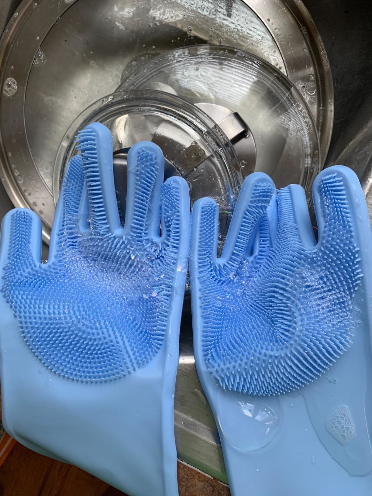 Reviewer photo showing the scrubby side of the gloves