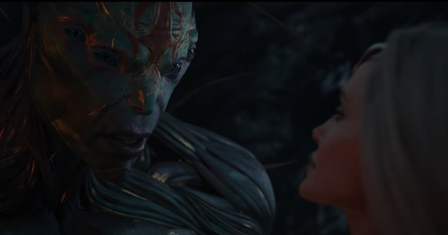 Kro looks at Thena