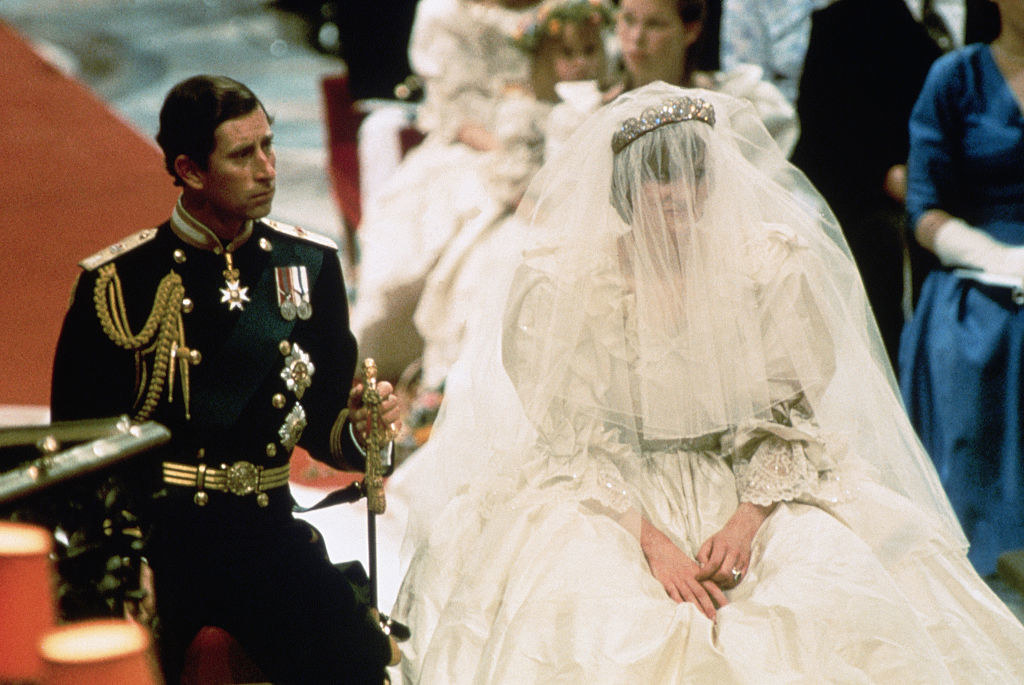 Prince Charles (L) and Lady Diana Spencer on their wedding day