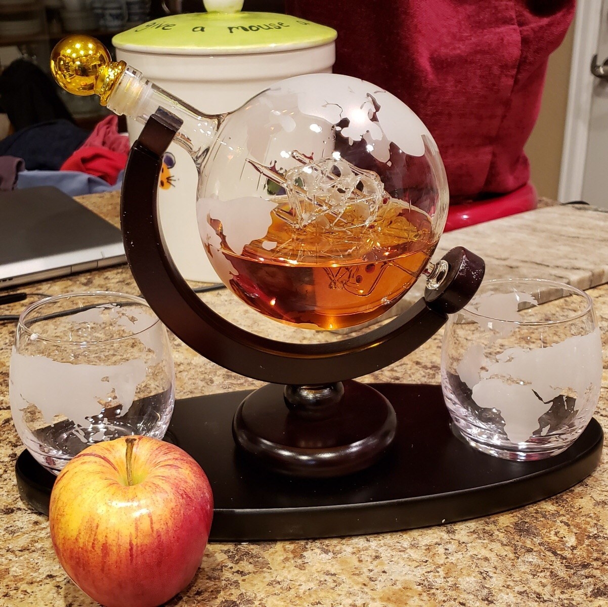 reviewer image of the decanter set