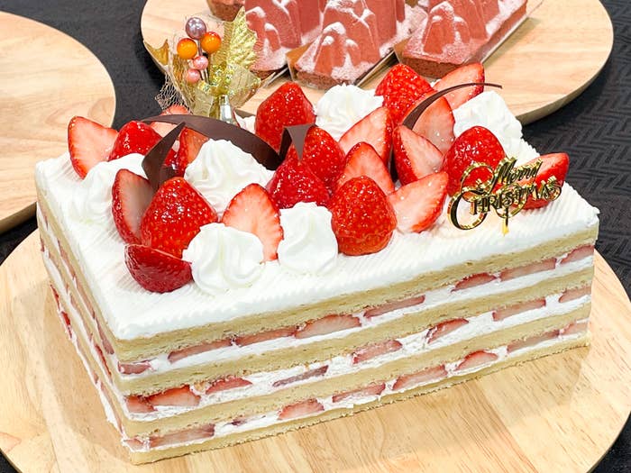 エッ これがシャトレーゼの商品 今年の 限定クリスマスケーキ 豪華さとおいしさのレベル高すぎる エッ これがシャトレーゼの商品 今年の 限定クリスマスケーキ 豪華さとおいしさのレベル高すぎる